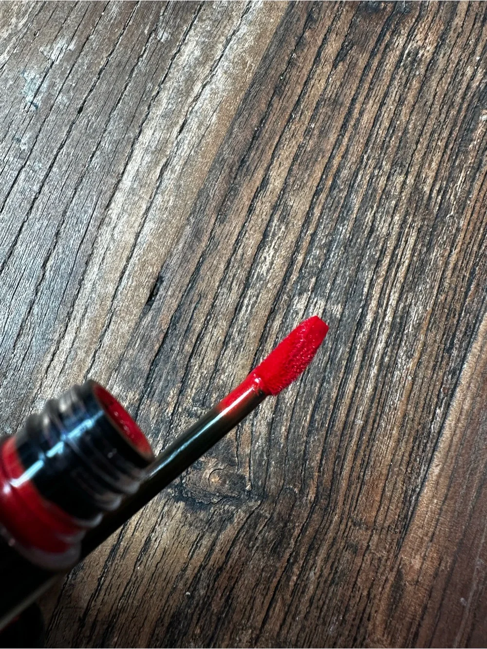 Tom Ford Lip Lacquer in Vibrant Red